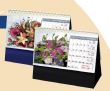 לוח שנה שולחני משולש בסיס קשיח פרחים