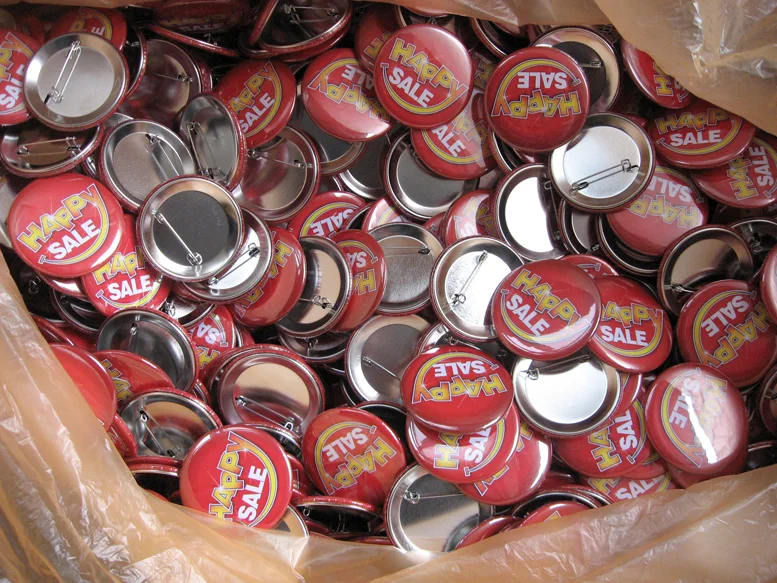 סיכות דש סיכות כפתור